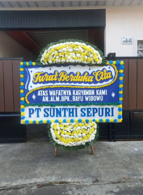Papan Bunga Duka di Poyowa Besar Dua