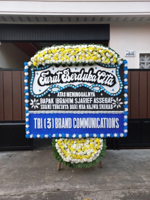 Papan Bunga Duka di Poyowa Besar Dua